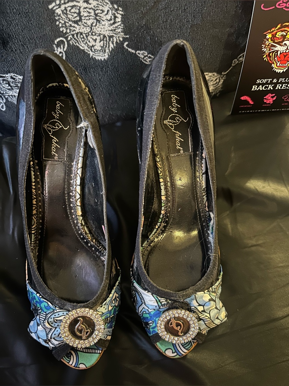 Vintage baby phat platforms with rhinestone logo size 8-8.5